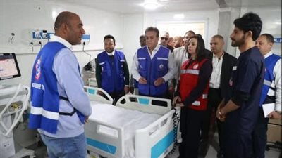 وزير الصحة يتفقد الخدمات الطبية بمستشفى الشيخ زويد 