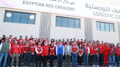 وزيرا الصحة والتضامن يشاركان في تعبئة المواد الغذائية تمهيدًا لدخولها إلى قطاع غزة