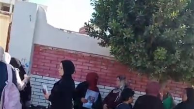 طلاب الشهادة الإعدادية بالبحيرة: إمتحان العربي جاء سهلًا وفي مستوي الطالب المتوسط