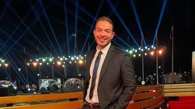 السيناريست شريف الليثي ينعي والد ياسمين عبدالعزيز ويطلب الدعاء له