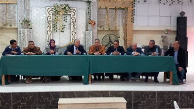 وكيل تعليم الفيوم يجتمع برؤساء لجان الشهادة الإعدادية بإدارة إطسا التعليمية