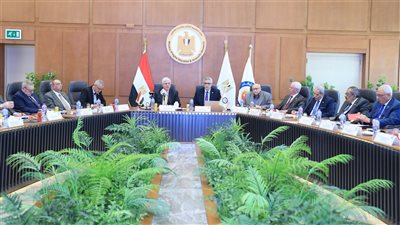 وزير التعليم العالي: تقديم برامج دراسية حديثة تواكب متطلبات سوق العمل