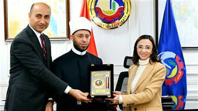 وزير الأوقاف يناقش رسالة دكتوراة بجامعة دمنهور