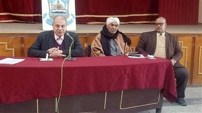 وكيل تعليم قنا يشدد على التعامل بحزم بامتحانات الشهادة الإعدادية 