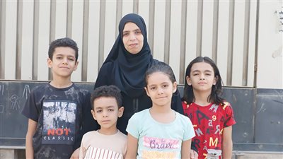 الأيتام والحمل الكبير 