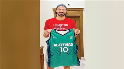 «أنس أسامة» يرفض إغراءات القطبين 