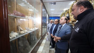 محافظ كفر الشيخ يتفقد متحف وأكواريوم محطة بحوث الثروة المائية ببلطيم 
