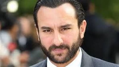 جريمة هزت الوسط الفني.. المتهم بطعن سيف علي خان يعترف ويمثل الواقعة