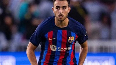 برشلونة يوافق على التفريط في مدافعه الدولي 
