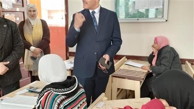 مدير مديرية التربية والتعليم بالاسكندرية.. لا شكاوى من امتحان الجبر والاحصاء 