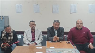 مدير تعليم نجع حمادي: يوجه بالتزام داخل لجان امتحان الشهادة الإعدادية