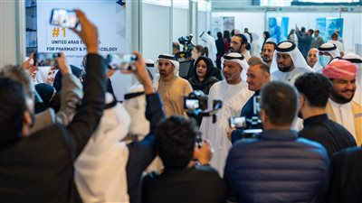 انطلاق المعرض والمؤتمر الدولي للصيدلة والطب بالشارقة (صور) 