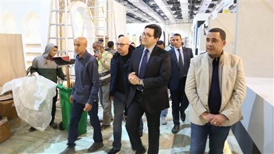 وزير الثقافة يتفقد التجهيزات النهائية لمعرض القاهرة للكتاب 2025 