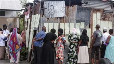 بعد مخاوف من تفشي فيروس قاتل.. بلد إفريقي يثير الجدل