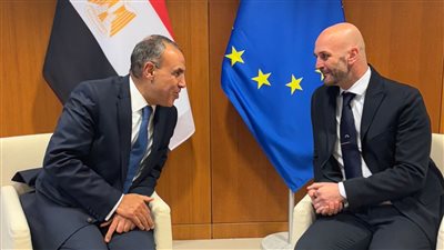  وزير الخارجية يلتقى مع رئيس مجموعة المحافظين الإصلاحيين