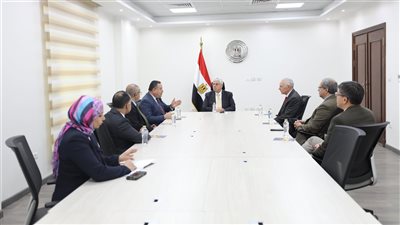 وزير التعليم العالي: توفير فرص للطلاب المصريين للحصول على خبرات عالمية
