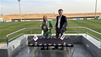 Supernovas تقدم منح كروية للأطفال بالخارج