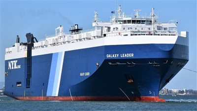 الحوثي: إطلاق سراح طاقم سفينة 