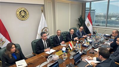 التموين وجهاز “مستقبل مصر” يناقشان  مستقبل البورصة السلعية 