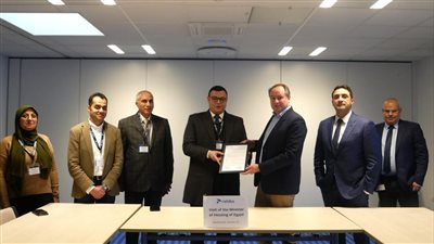 الشربيني يبحث مع 