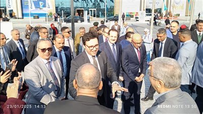 وزير الثقافة يدشن انطلاق مبادرة المليون كتاب بمعرض الكتاب