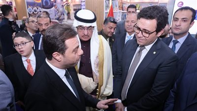 وزير الثقافة يشيد بمشاركة  فلسطين بمعرض القاهرة للكتاب في دورته الـ56 