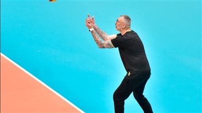 مدرب طائرة الزمالك..لقاءات نصف نهائى البطوله العربيه لن تكون سهله 