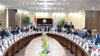 وزير التعليم العالي يوجه بسرعة إعلان نتيجة الجامعات 