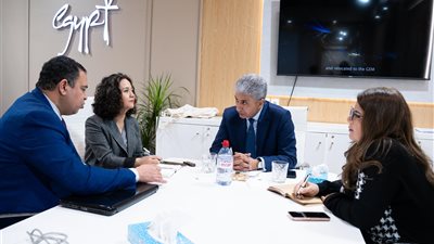 وزير السياحة  يختتم زيارته لمدريد بعقد لقاءات إعلامية مع ممثلي أهم الصحف الإسبانية