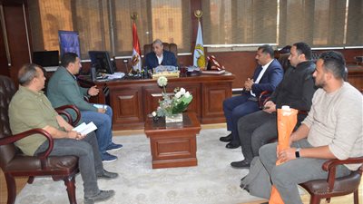 محافظ الغربية يعقد اجتماعا مع الجهاز التنفيذي لتجديد أحياء القاهرة الإسلامية والفاطمية