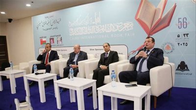 عالم المصريات د وسيم السيسي في ندوة «ثوابت الشخصية المصرية» بمعرض الكتاب.. صور