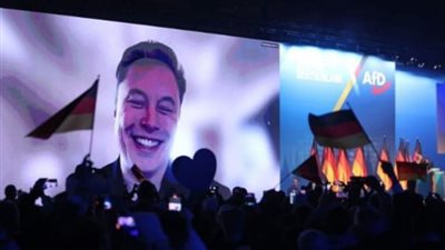 إيلون ماسك يثير الجدل بدعمه لحزب 