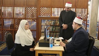 مدير الجامع الأزهر يتفقد اختبارات نهاية المستوى برواق القرآن الكريم بالجامع الأزهر