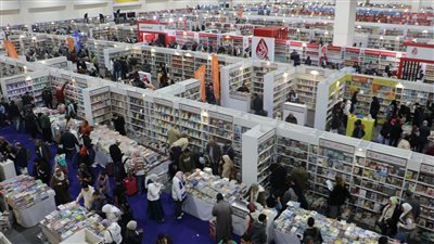 قصور الثقافة.. إقبال كبير على كتب العقاد والتراث وذاكرة الكتابة ورواد الفكر بمعرض الكتاب