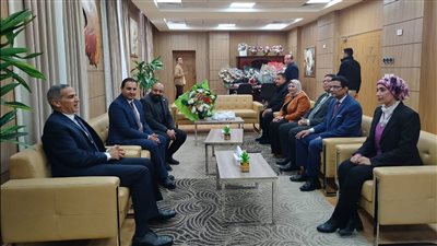 رئيس جامعة الأقصر تترأس وفد أكاديمي لتقديم التهنئة لمدير الأمن والقيادات الشرطية
