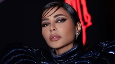 مهيرة عبدالعزيز تطل باللوك الفرعوني 