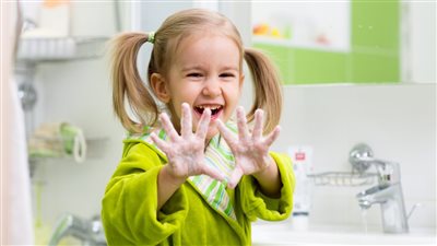 النظافة أساس صحة وسعادة الطفل