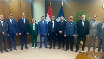 «الحمرا أويل» تستعرض خططها لزيادة الإنتاج إلى 8500 برميل يومياً في 2026/2025