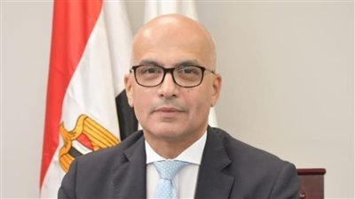 جامعة عين شمس تتكفل بالمصروفات الدارسية لطلاب المنح 