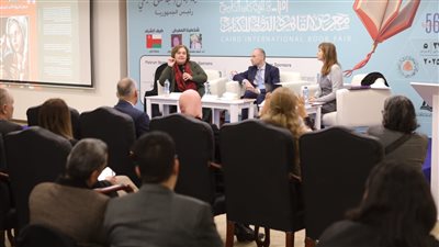 معرض الكتاب يناقش تاريخ الأدب البولندي وحركة الترجمة إلى العربية