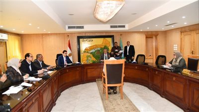 محافظ الفيوم يعقد اللقاء الدوري لخدمة المواطنين