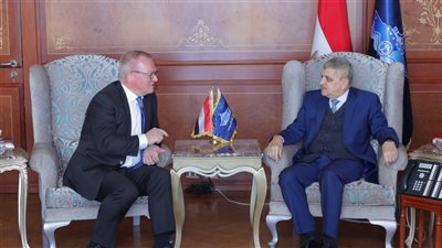 أسامة ربيع: نستهدف رفع تصنيف محطة تداول الحاويات بشرق بورسعيد