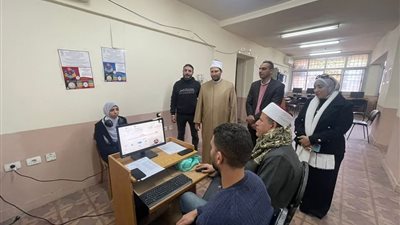 رئيس منطقة الإسكندرية الأزهرية يتفقد اختبارات نهاية المستوى برواق القرآن الكريم 