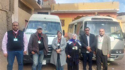 الكشف علي 1320 مواطن في قافلة طبية مجانية بقرية ميت الحوفيين ببنها