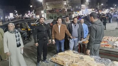 رئيس مركز طامية بالفيوم يقود حملة لرفع الإشغالات والعوائق