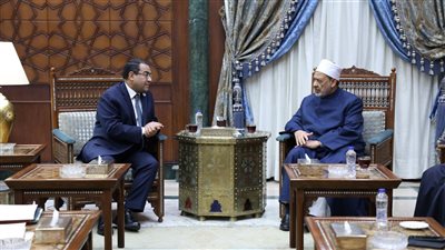 شيخ الأزهر يُعرب عن تقديره لدعم الرئيس السيسي للتعليم الأزهري