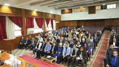 محافظ كفر الشيخ يناقش موقف تنفيذ مشروعات الخطة الاستثمارية للعام المالي 2024-2025