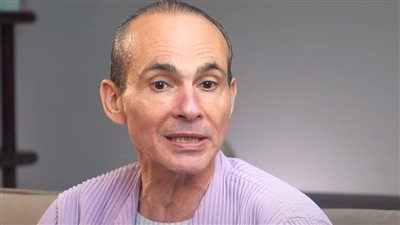 رجل الأعمال حمادة فاروق يتكفل بتعليم 10 طلاب متأثرين بتعليق المنح الدراسية.. ويؤكد على أهمية التكاتف الوطني