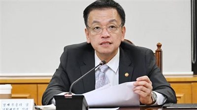 رئيس كوريا الجنوبية المؤقت يدعو لقبول حكم المحكمة في قضية عزل يون