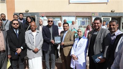 محافظ أسوان يتفقد الخدمات الطبية والعلاجية بوحدة طب أسرة العلاقى وقرشة